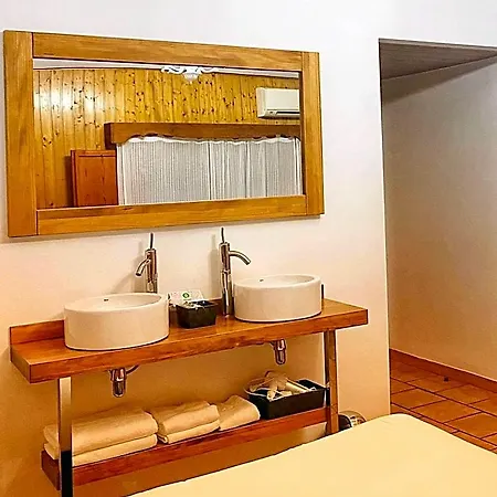 Delta Hotel 3*